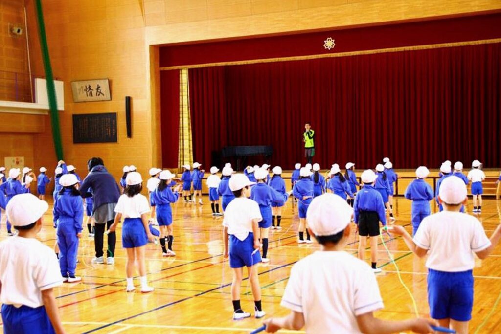 学校講演会のテーマ選び｜学年別の考え方